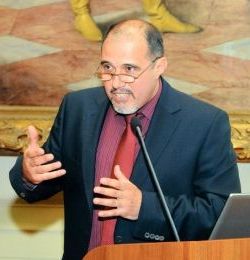 Dr. Rozgonyi Zsolt Dezső arcképe